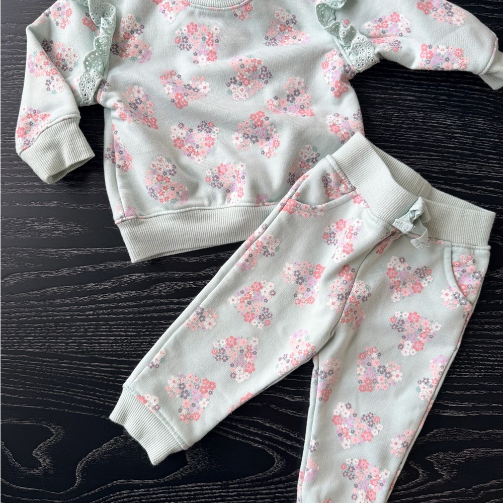 Cupcakes & Cashmere Mint Floral Heart Sweatshirt and Jogger Set with lovey